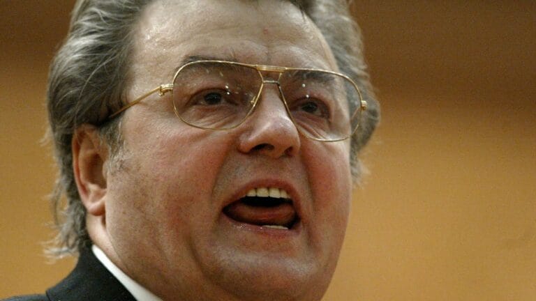corneliu vadim tudor